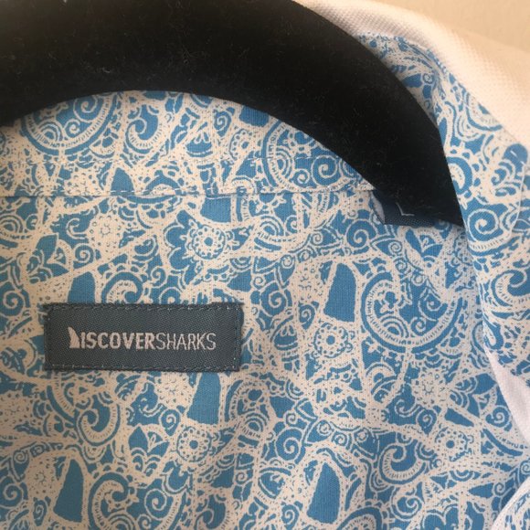 DISCOVER SHARKS Button Down Female Cut - Picture 3 of 7